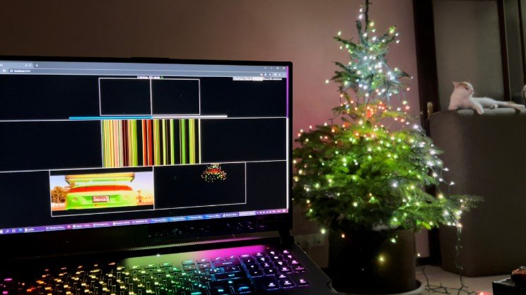 rfxTree: a small prototype/weekend project to control addressable RGB christmas tree lights